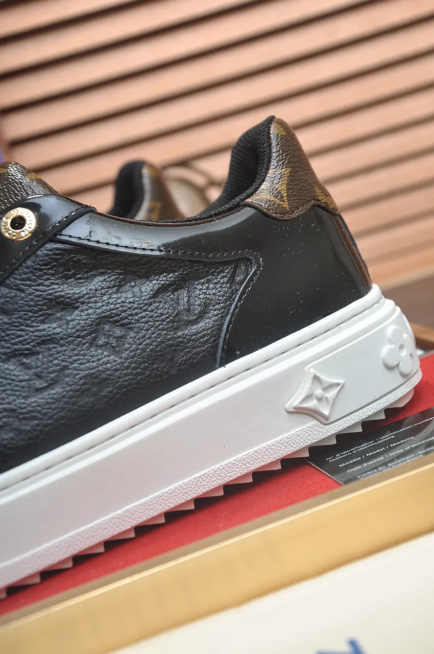 Men's shoes 💰540💶[LOUIS VUITTON] Original order price (water-dyed cowhide lining) new model 🍀LV Louis Vuitton * - top version of LV classic trendy shoes! Made of imported original cowhide, water-dyed cowhide lining, and original wear-resistant rubber outsole! High quality products! Code number 38-45 (45 is custom-made and cannot be returned or exchanged)